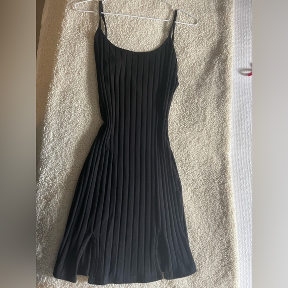 2 summer dresses - Picture 2 of 2